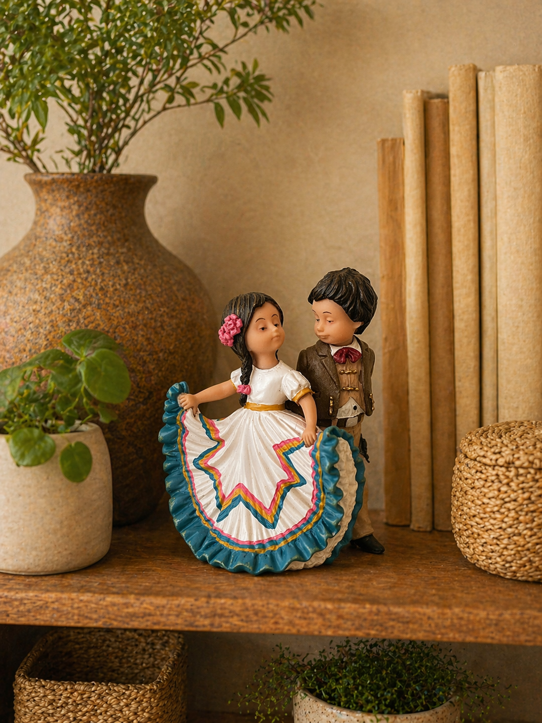 Mexican Dancing Kids Figurine – Nadal Folk Art Sculpture